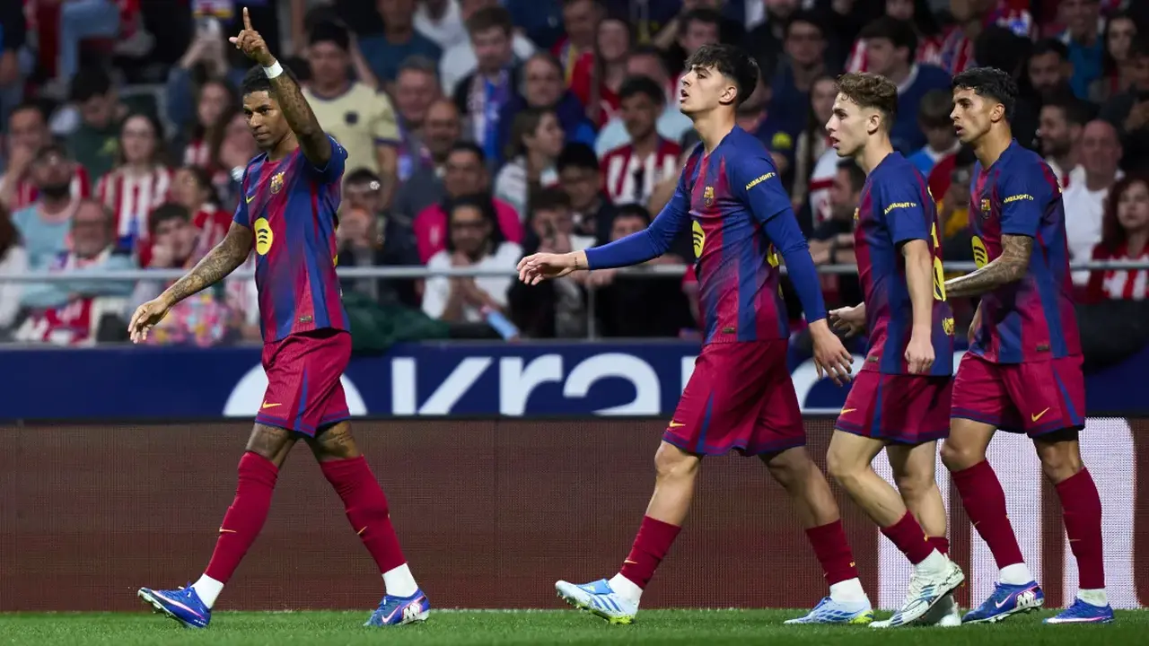 القنوات الناقلة لمواجهة برشلونة وإسبانيول الحاسمة في منافسات الدوري الإسباني لكرة القدم